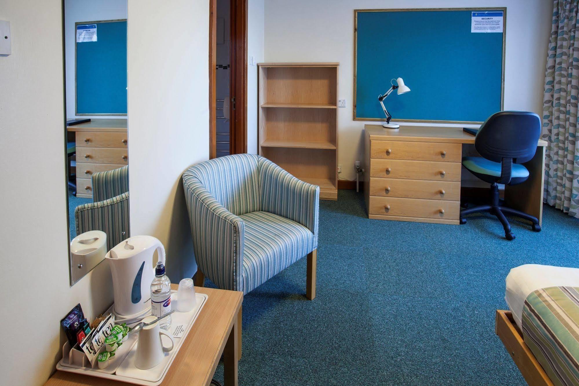 Robinson College - University Of Cambridge Eksteriør billede